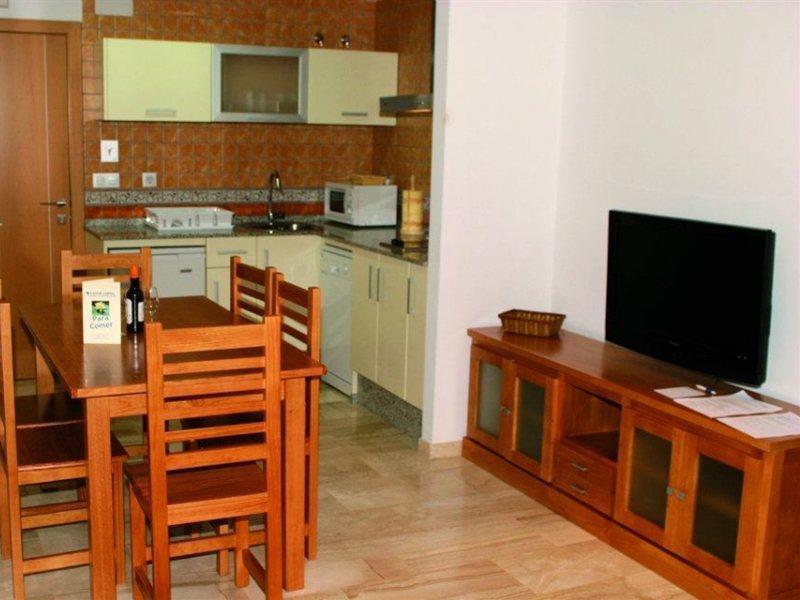 Hotel Apartamentos Loto Conil Conil De La Frontera Dış mekan fotoğraf