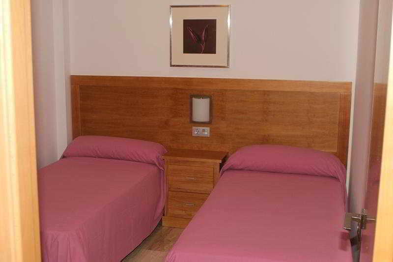 Hotel Apartamentos Loto Conil Conil De La Frontera Dış mekan fotoğraf