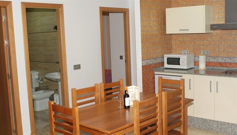 Hotel Apartamentos Loto Conil Conil De La Frontera Dış mekan fotoğraf