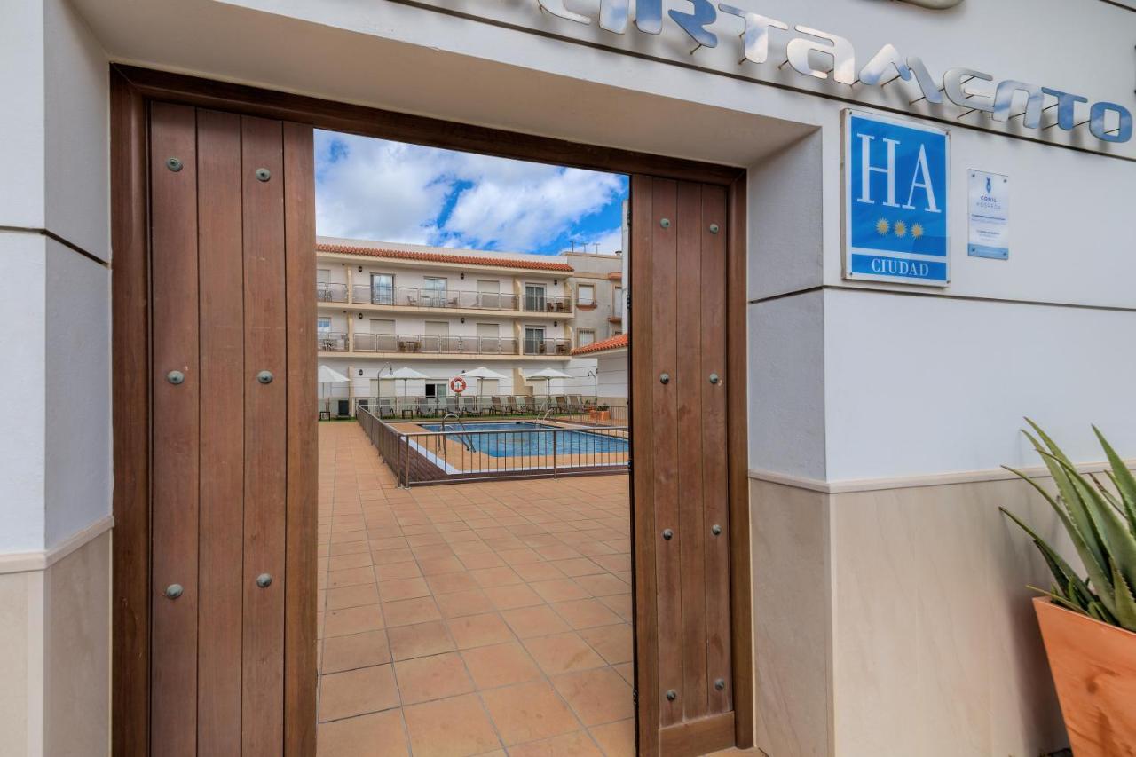Hotel Apartamentos Loto Conil Conil De La Frontera Dış mekan fotoğraf
